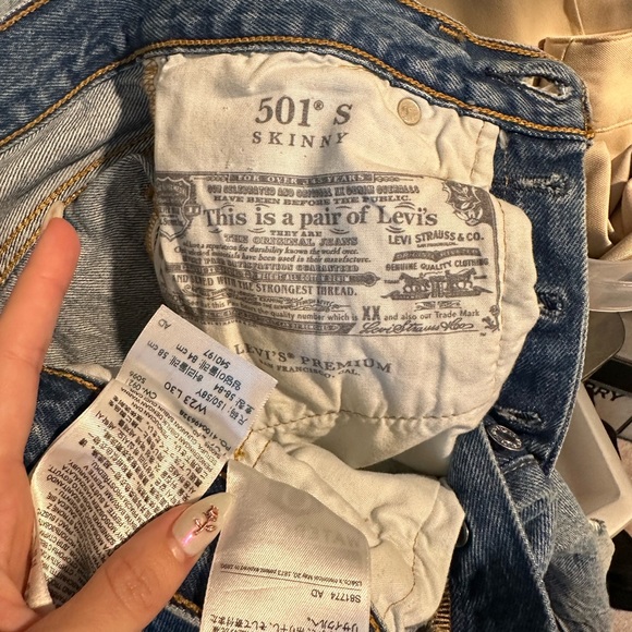 Levi’s 501’s Skinny jeans distressed - Picture 4 of 5